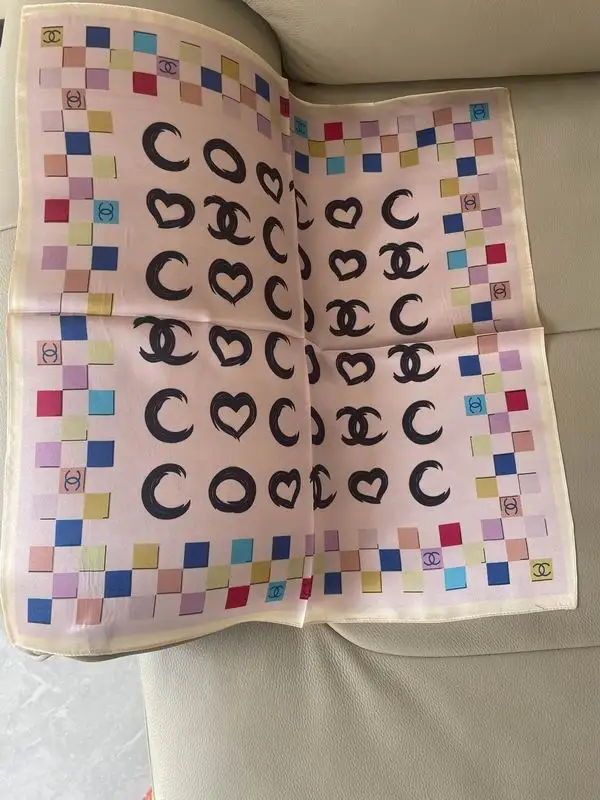 Chanel silk scarf 50X50cm E01 (1)